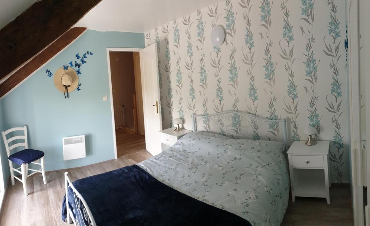 Charming Traditional 2-Bed Cottage Near Plémet Esterno foto