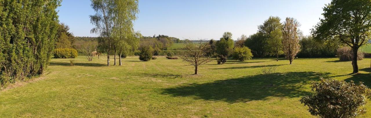Charming Traditional 2-Bed Cottage Near Plémet Esterno foto
