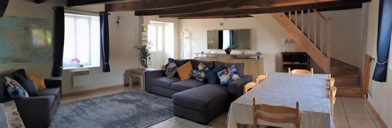 Charming Traditional 2-Bed Cottage Near Plémet Esterno foto